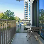 Апартаменты Elegant In For Remote Work With Parking And Balcony By Renters *