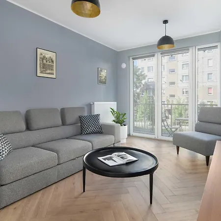 Elegant In For Remote Work With Parking And Balcony By Renters * Poznań