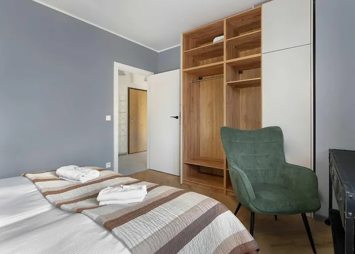 Elegant In For Remote Work With Parking And Balcony By Renters 公寓