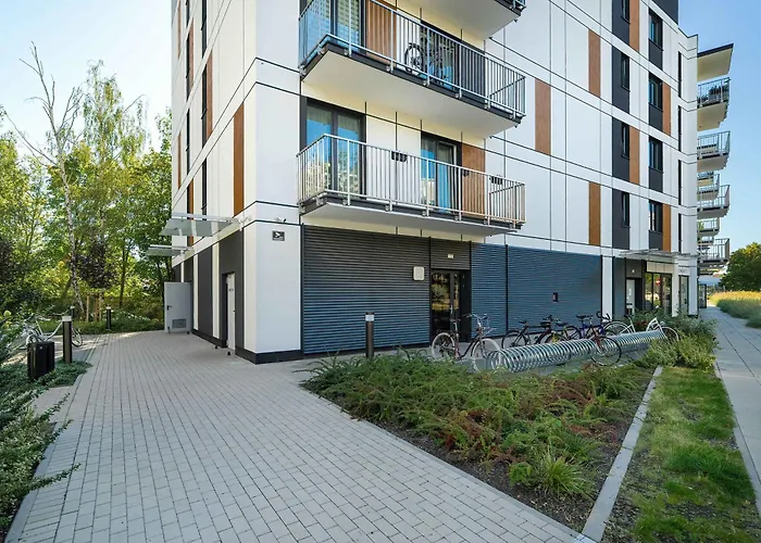 公寓 Elegant In For Remote Work With Parking And Balcony By Renters 波兹南